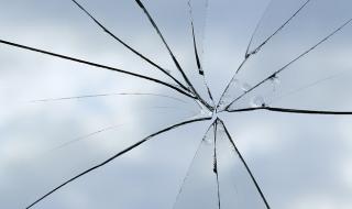 河北一架直升机坠毁